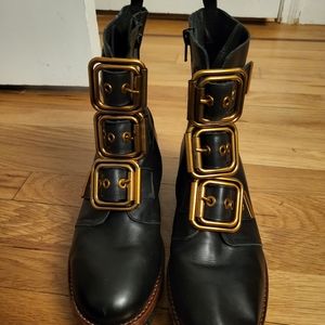 MARC JACOBS NAVY BOOT BUCKLE DETAIL- NEVER WORN 8